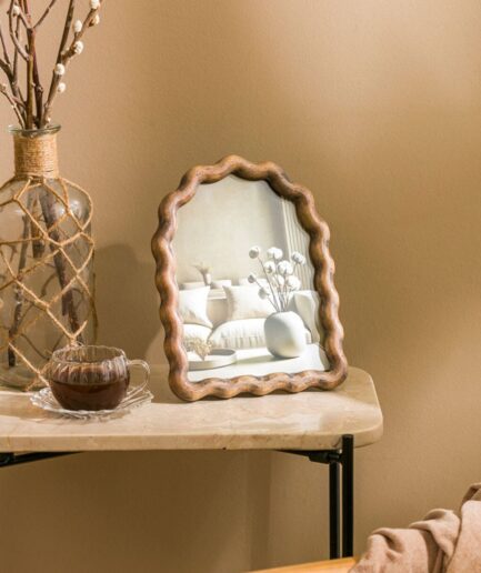 قاب عکس رو میزی طرح موج